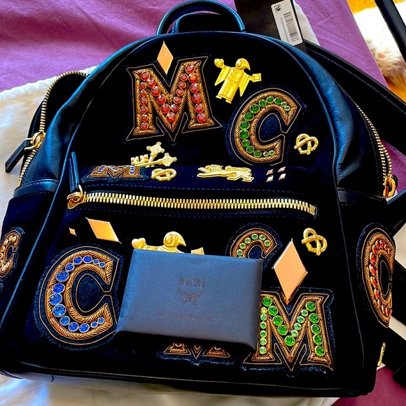 Authentic MCM unisex book bag - Picture 6 of 9